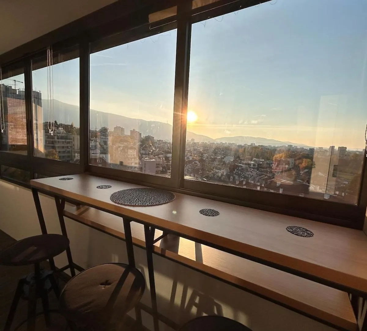 Blue Iris, 2Br, Workspace, Jacuzzi And Stunning Views Sofia