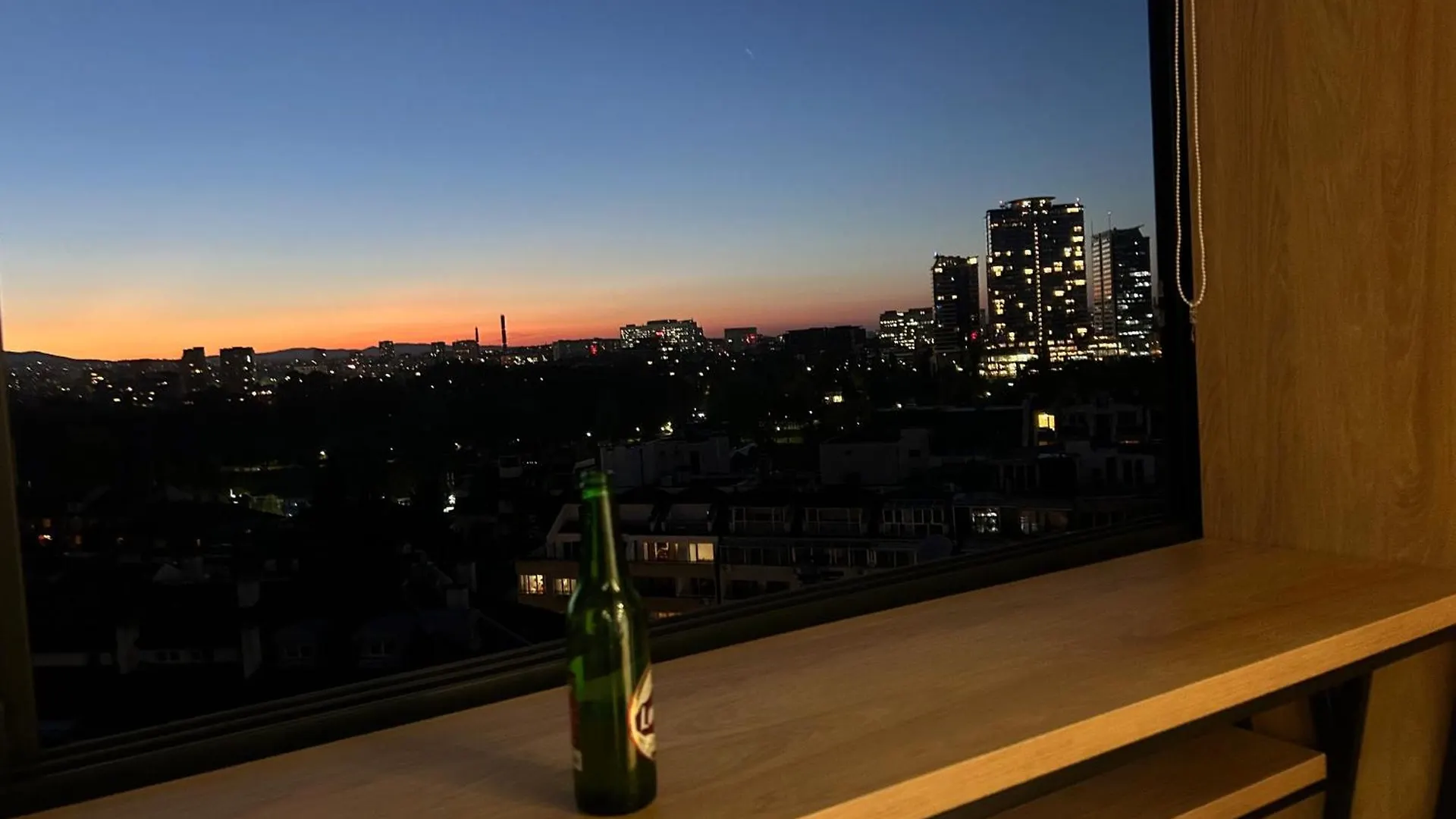 Blue Iris, 2Br, Workspace, Jacuzzi And Stunning Views Sofia Bulgarije