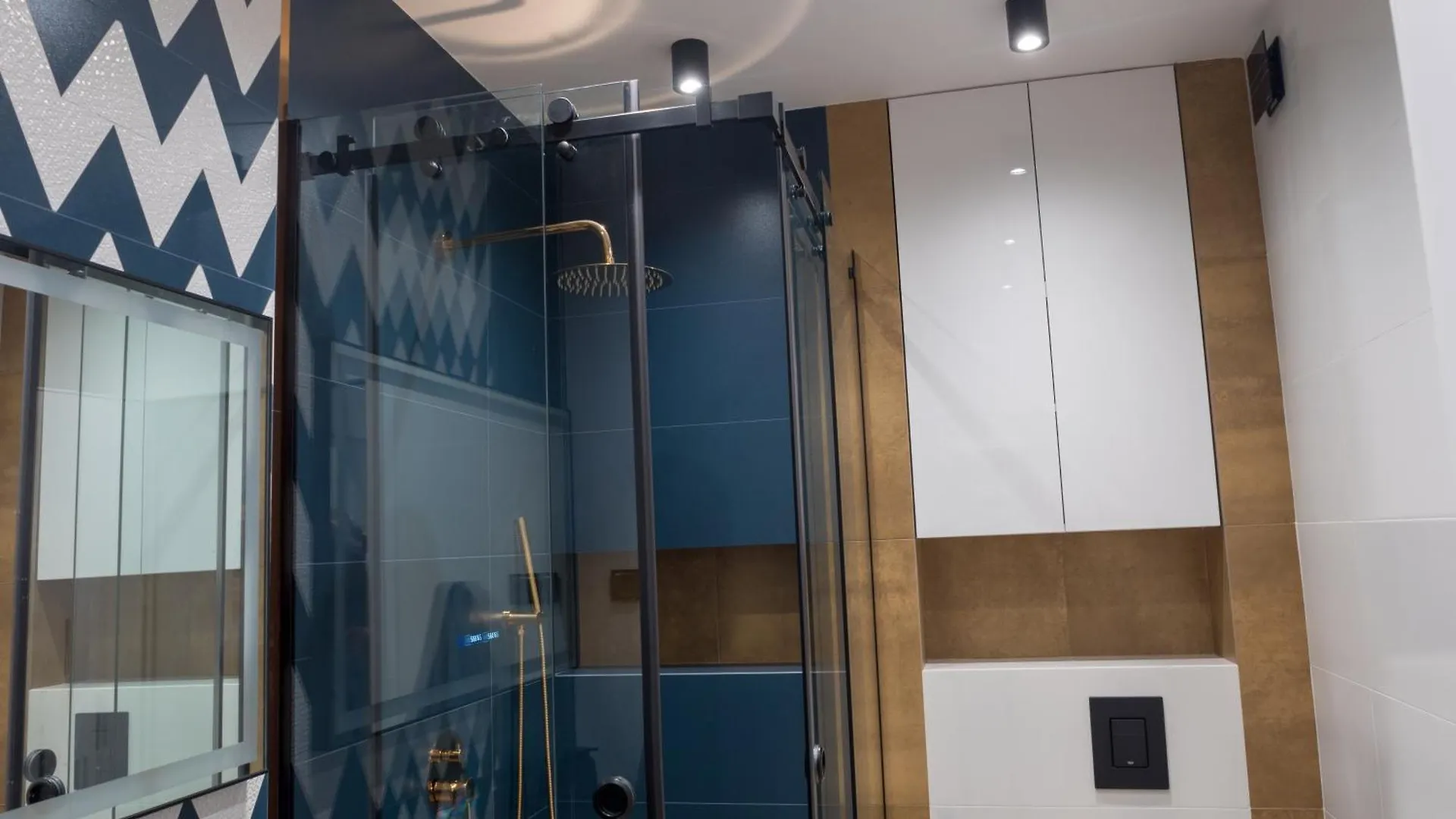Blue Iris, 2Br, Workspace, Jacuzzi And Stunning Views Sofia 0*,