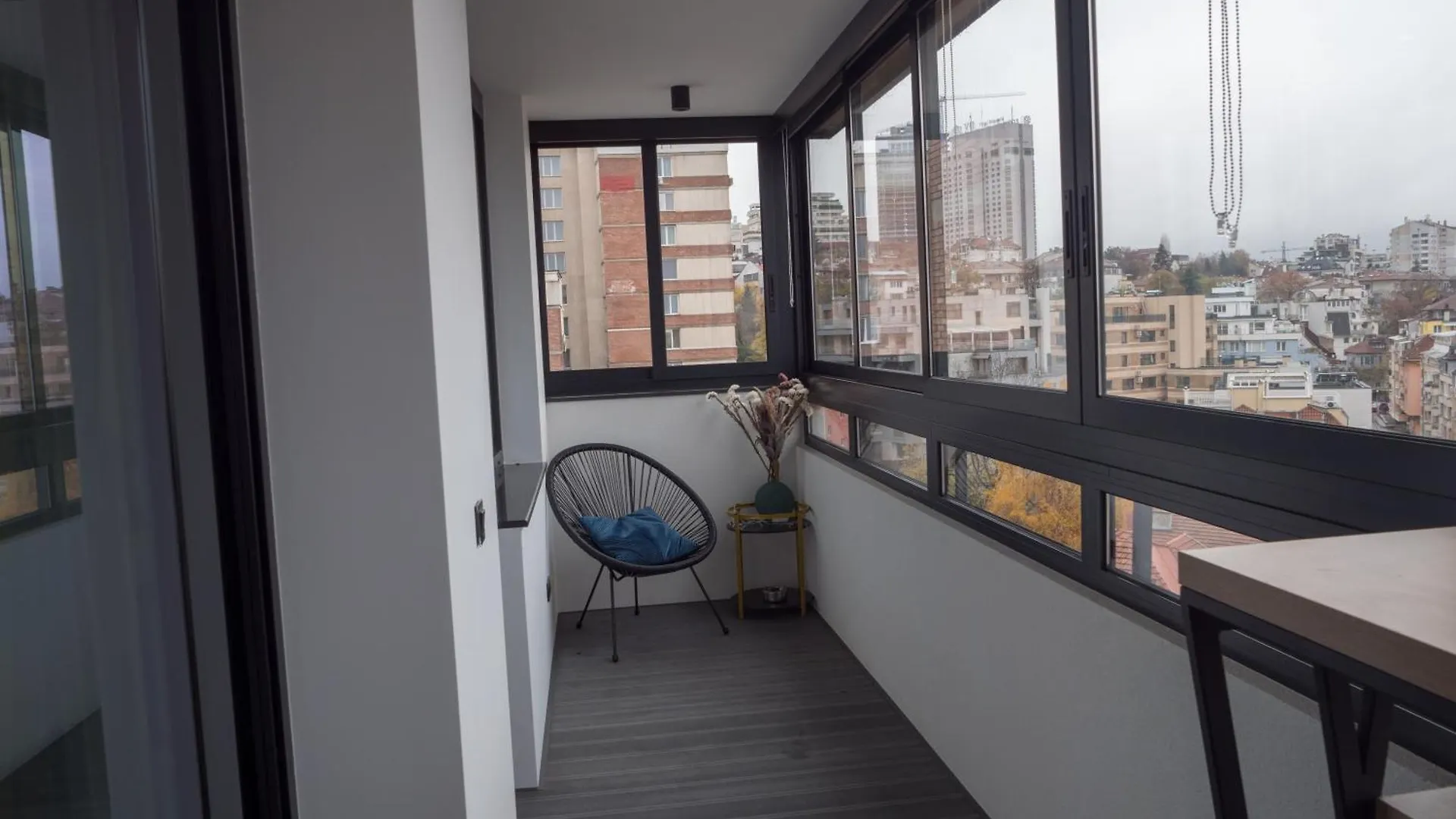 Blue Iris, 2Br, Workspace, Jacuzzi And Stunning Views Sofía Apartamento