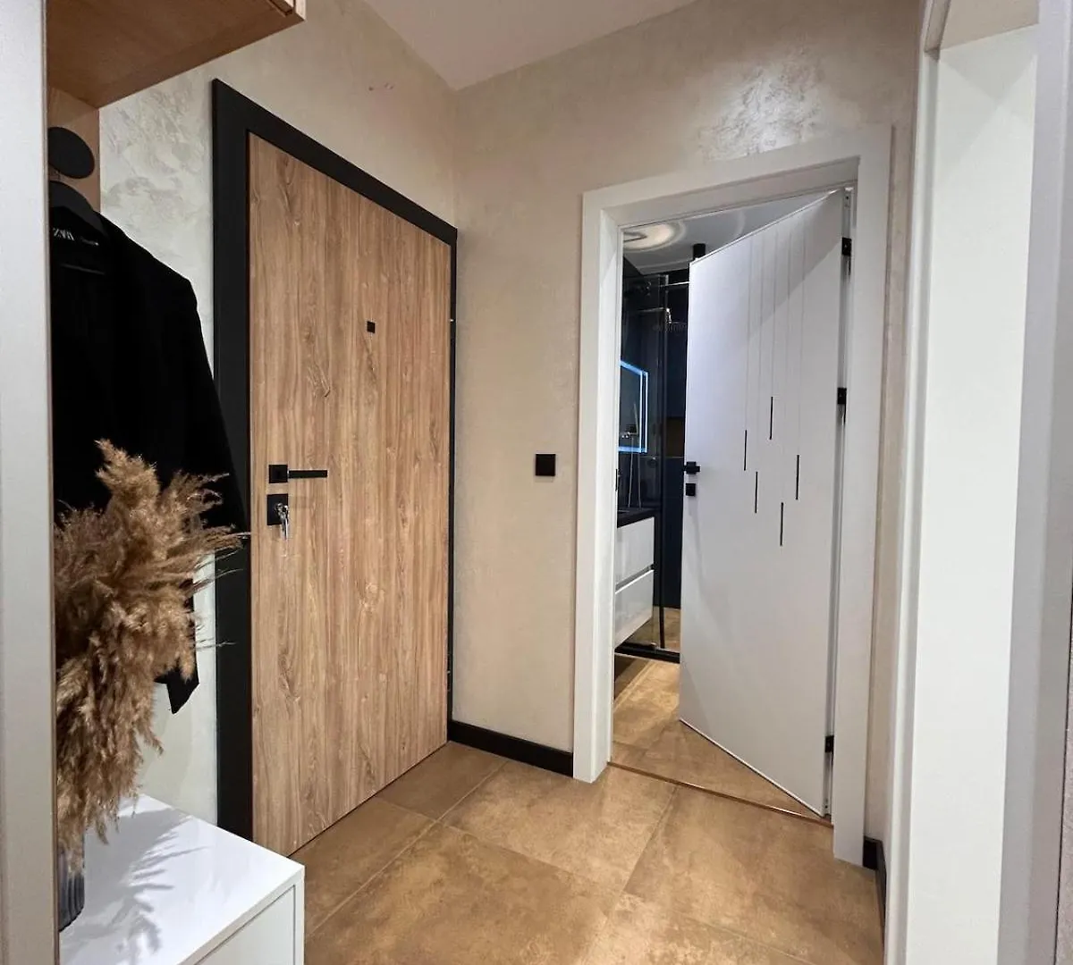 Blue Iris, 2Br, Workspace, Jacuzzi And Stunning Views Sofia Apartment